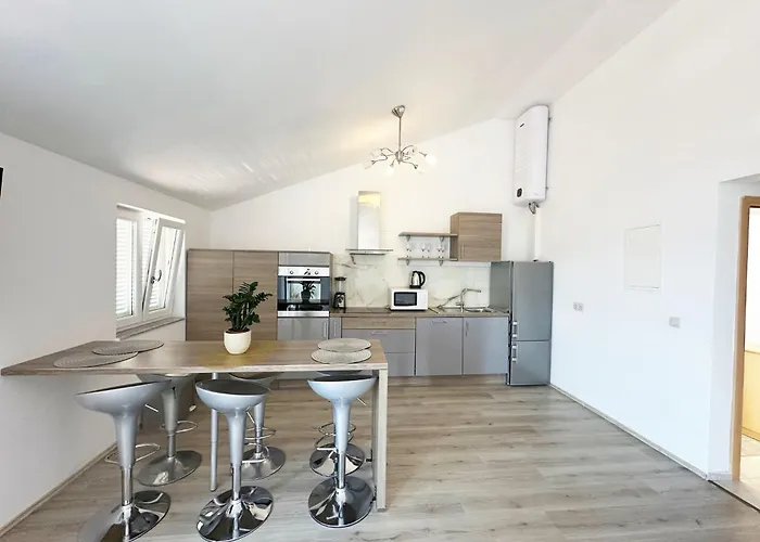 Blue View Oasis Apartman *